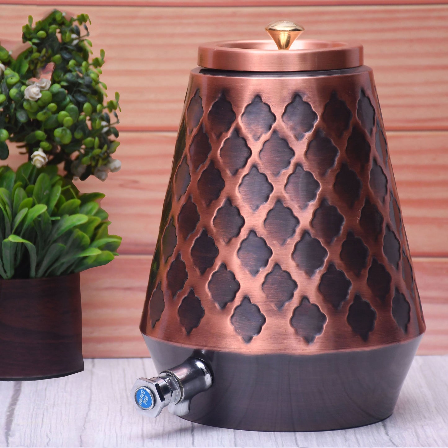 Pure Copper Water Dispenser Conical Antique Diamond Designed Capacity